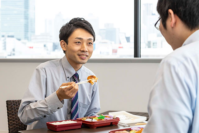 昼食休憩